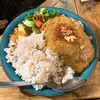 CURRY BAR CAFE 三月の水