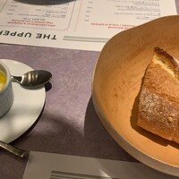 THE UPPER - フランスパンとパテ