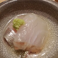 鮨 由う - 