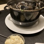 Curiosa - フリッツ用のマヨネーズもなんとも言えない異国感ありつつも日本も食べやすいあっさりした味わいでたっぷり付けたくなる美味しさ