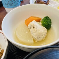 とんかつ まい泉 青山本店 - つみれの煮物