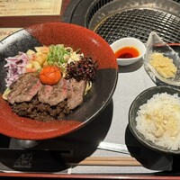 肉匠 牛虎 西中島店 - 