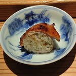 とり茶太郎 - 「手羽めし」 中に山椒ご飯が詰まっており、 これもとんでもなく美味しかった◎
      