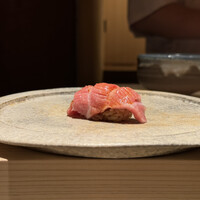 鮨 由う - 