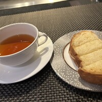 レストランあしや竹園 - ビーフコンソメスープとソフトフランス