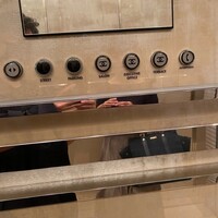 ベージュ アラン・デュカス 東京 - 