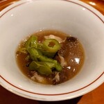 銀座 しのはら - 月の輪熊と白芋茎、万願寺