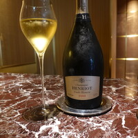 es - Champagne Henriot - Cuvée Hemera 2006