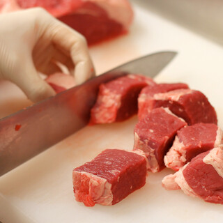 肉粒感あふれるハンバーガー