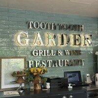 TOOTH TOOTH GARDEN RESTAURANT - 