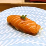 鮨処 有馬 - 大助（羅臼産）