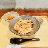 自家製粉石臼挽きうどん 青空blue 本店 - 