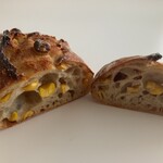 パン・デ・フィロゾフ - 【北海道産とうもろこしのリュスティック】断面