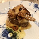 リストランテ ラ・バリック トウキョウ - 黒毛和牛、フォアグラのせ、ジロール茸