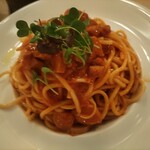 ブラッスリー タブローズ - 蛸と青唐辛子のアラビアータ