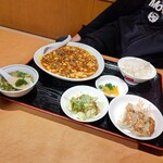 マルナカ中国麺飯食堂 - 
