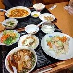マルナカ中国麺飯食堂 - 