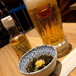 沖縄料理 なんくるないさー - お通しのもずく＆オリオンビール