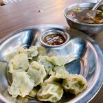 鴻記牛肉麺水餃 - 