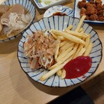 大衆酒場 富士山 - サービス品‼️…大人の、アレとの事…アレですアレ……お子様ランチ…。