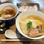 らぁ麺 紫陽花 - つけ麺(白醤油ver)、黒豚ちゃーしゅー