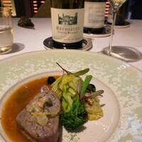 ベージュ アラン・デュカス 東京 - 