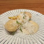 luogo - 長崎穴子のベニエ　ヴァンブランソース　ベニエにはビールが入っていてさっくさく！ビールにもこだわりが、、、