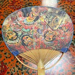 高砂 - 各卓に置いてあるねぷたの団扇