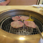 やきにく 燈火園 - 