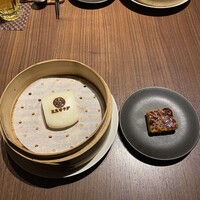 中国菜エスサワダ - フォアグラバーガー