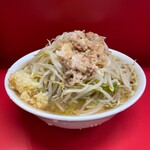 ラーメン二郎 - ラーメン700円（ヤサイニンニクアブラ）