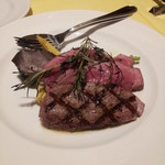 オステリア　デッラ　カパンナ - 牛ロースの香草焼