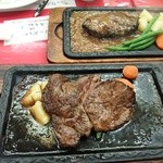 グリル・ラクレット - ステーキランチ（1,050円）とハンバーグランチ（890円）