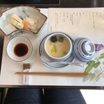 梅の花 - 湯葉豆腐とたぐり湯葉のお造り　と　茶碗蒸し