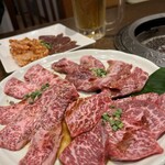 炭火焼肉 うっしっしっ - 