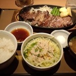 やよい軒 - ビーフステーキ定食