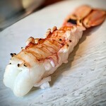 蒼 - さかな人長谷川さんより　赤座海老。身が内側から弾けそうなプリリ具合。ナイフを入れるとそこから身が膨らんできます。