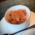 蒼 - 大石早生のグラニテ。丸ごと齧った爽やかさなのに、丸ごとだと味が濃すぎるから少し薄めているとの事。どれだけ味の濃いプラムなんでしょうね。