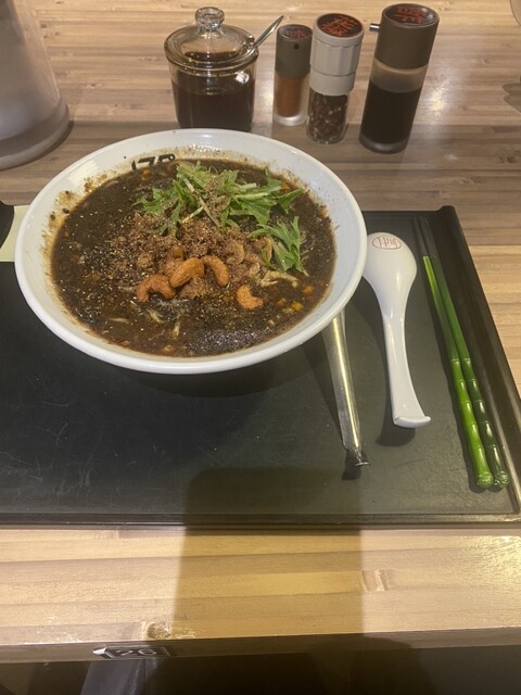 『歳とると、辛味もしびれも弱くなるのね』by ばすたんて : 175°DENO〜担担麺〜 札幌北口店 - 札幌（JR）/担々麺 [食べログ]