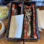 洋食やタイガー - カトラリー