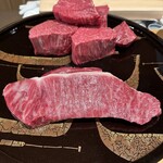 にくの匠 三芳 - 今日の和牛(滋賀県岡崎牧場の近江牛A5ランクのシャトーブリアンとサーロイン)