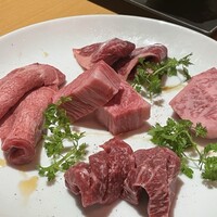 近江うし焼肉 にくTATSU 銀座店 - 