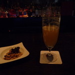 NOBU TOKYO - バーコーナーで食前酒