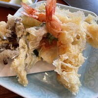 天ぷらふく西 禅と匠 - 天とろ膳2600円　天ぷら　海老×２、キンキ、舞茸、茄子、カボチャ