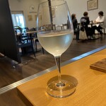 竈flamme 炭三郎 - 日本酒はワイングラスで