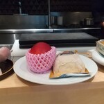 銀座 大石 - 右からうに、フォアグラ、マンゴー、大山どり