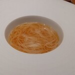 銀座 大石 - すっぽんのコンソメ、素麺(蜘蛛の糸)