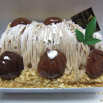 ブルージュの丘 - モンブランのケーキ（２０００円）