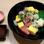 いっさく - 料理写真:いくらのぶっかけ海鮮丼