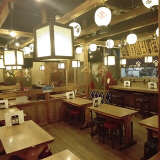 広々とした店内